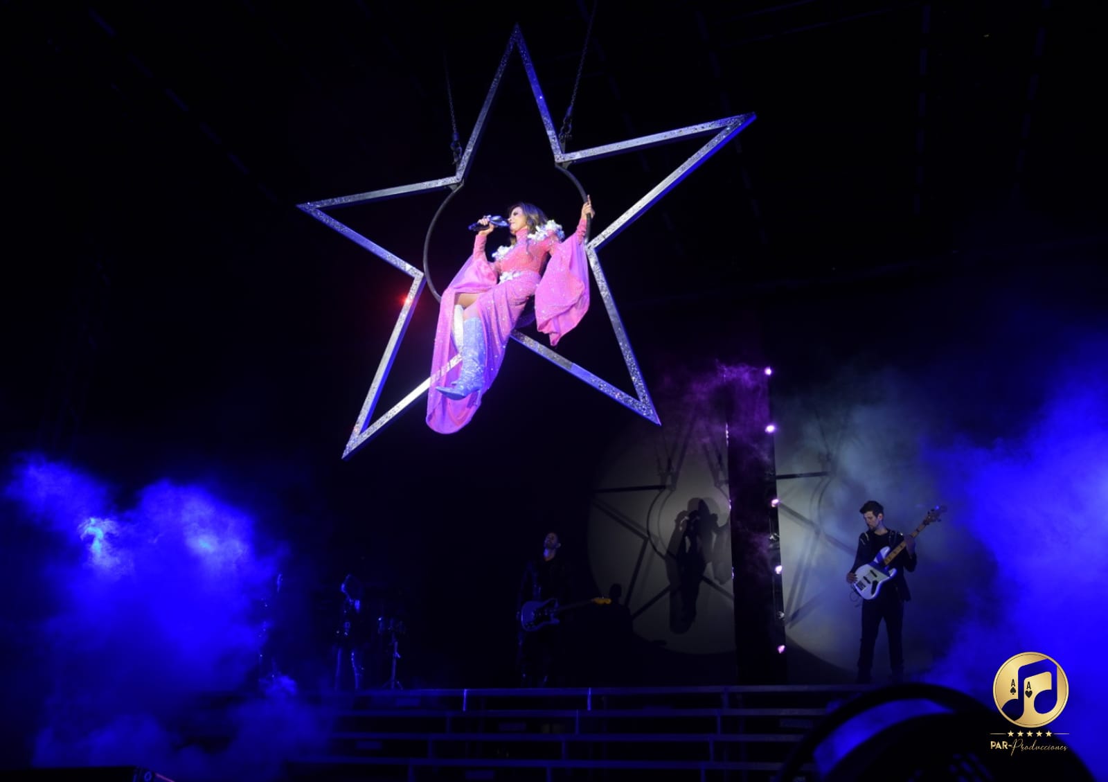 484784238_594638616911607_8662060833660619876_n Gloria Trevi